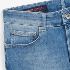 Shorts & Bermudas><noscript><img width=