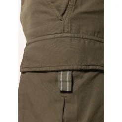 Shorts & Bermudas><noscript><img width=